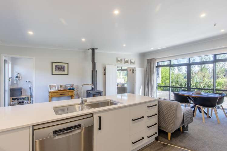 81 Kyle Road Waipukurau_7