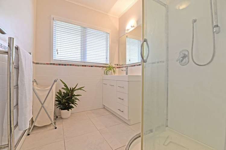 32 Coniston Avenue Te Atatu South_19