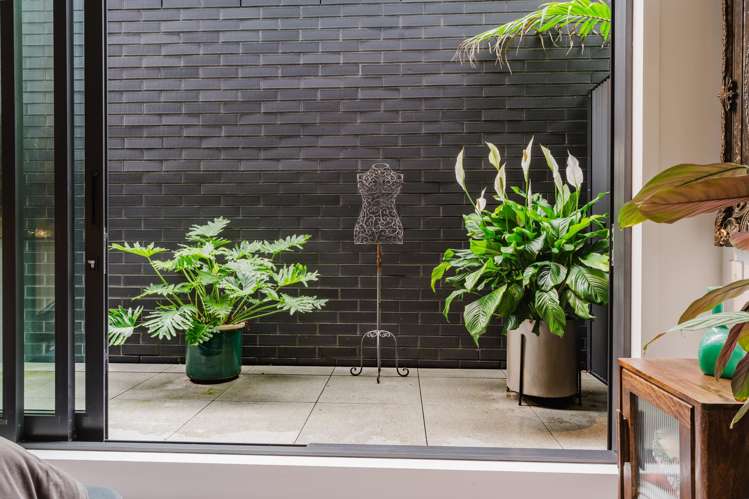 1/109 Clyde Street Hamilton East_9