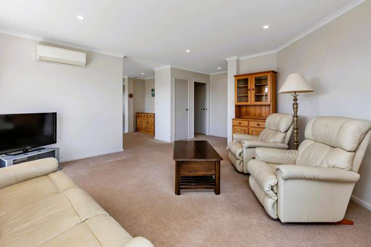 12 Sando Way One Tree Point_9