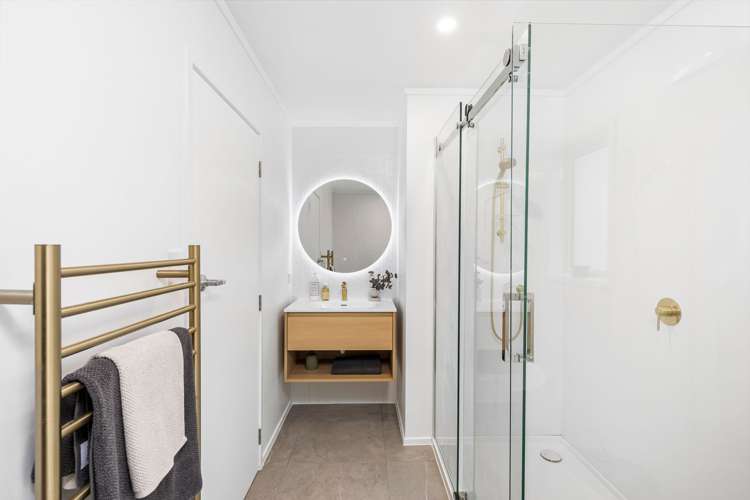 56 Stott Avenue Birkdale_7
