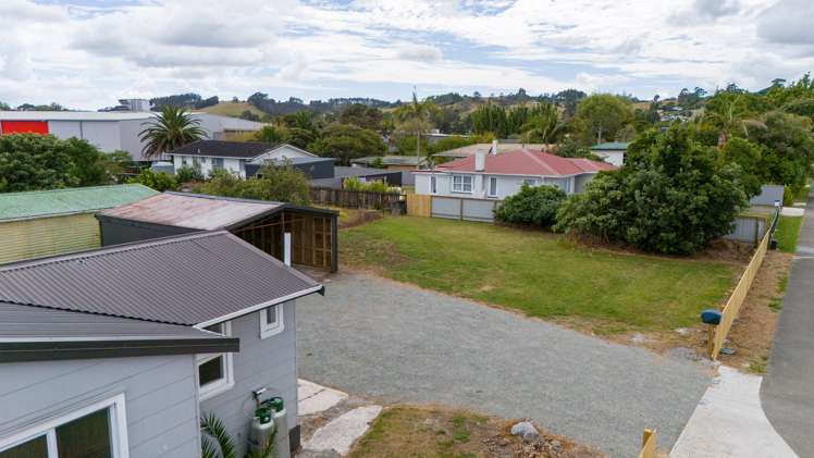 96 North Road Kaitaia_25