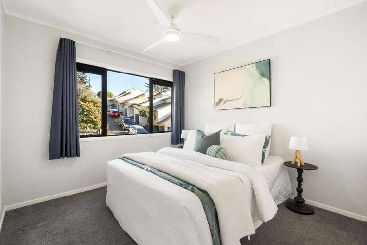 2/8 Flynn Street Birkdale_8