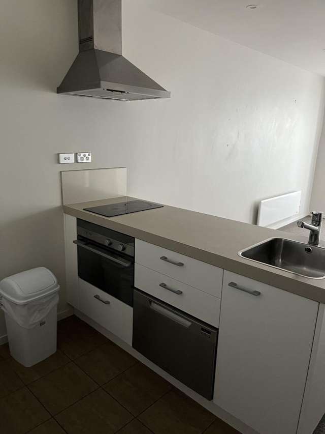 204/74 Taranaki Street 1372_4