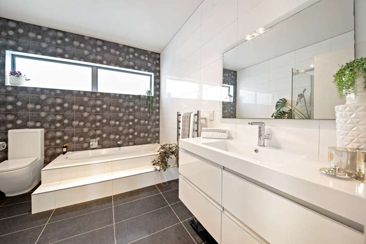 71 Westgate Drive Massey_8