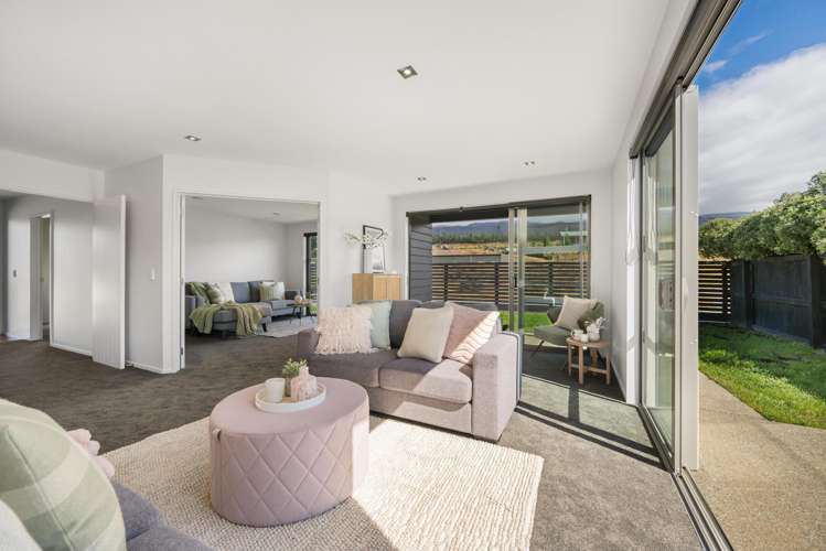 6 Missy Crescent Mount Pisa_7