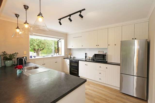 384 Flora Road East Makarewa_3