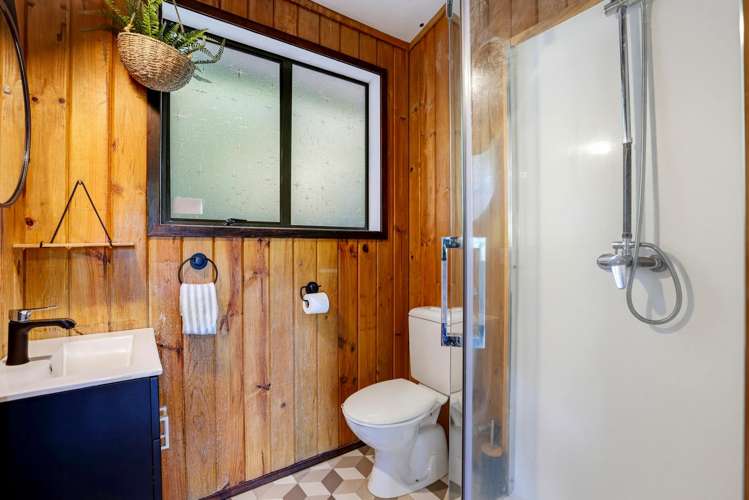5B Kingfisher Road Takamatua_9