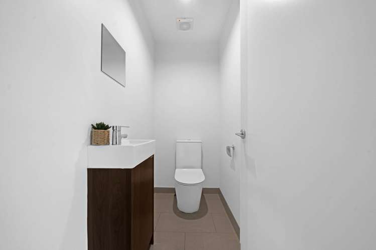 84 Norwood Drive Flat Bush_21