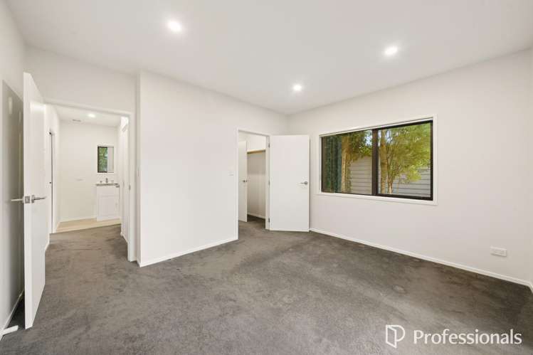 15A Burden Avenue Wainuiomata_11