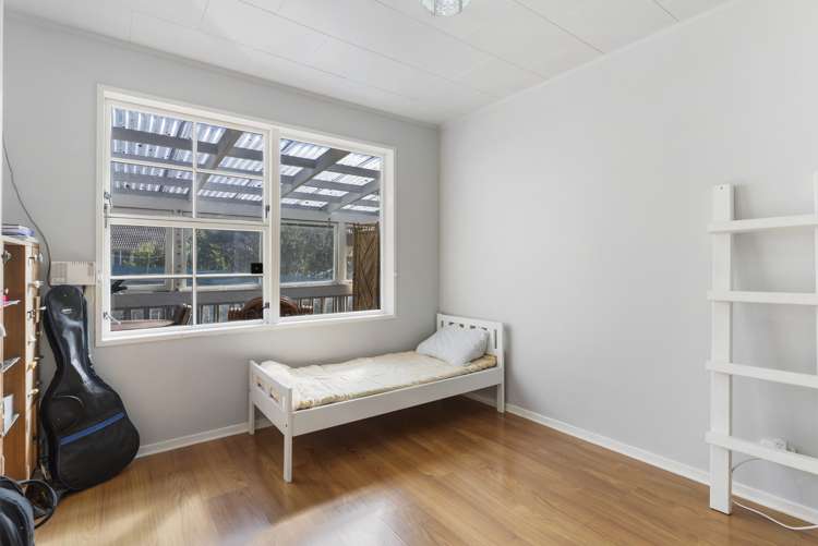101 Oaktree Avenue Browns Bay_11