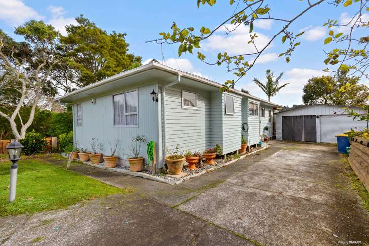 15 Pavola Grove_0