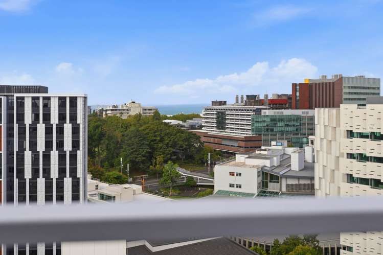 1701/8 Airedale Street_2