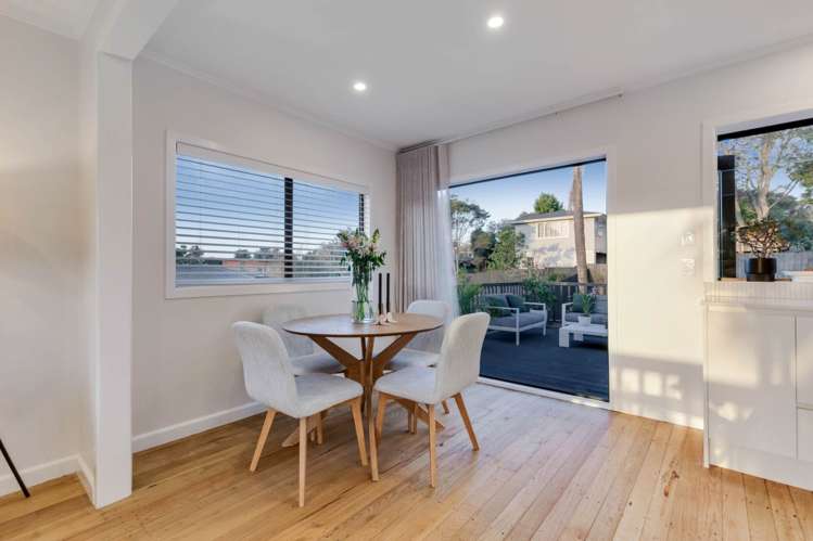 19 Highland Avenue Titirangi_13