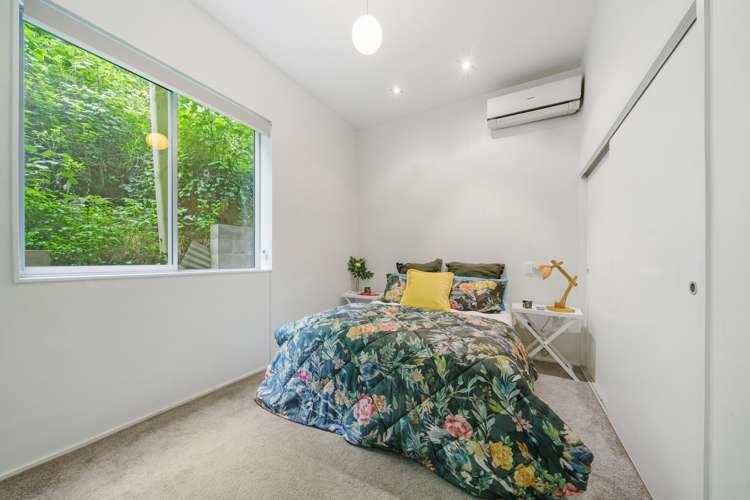 17/2 Onslow Road Khandallah_7