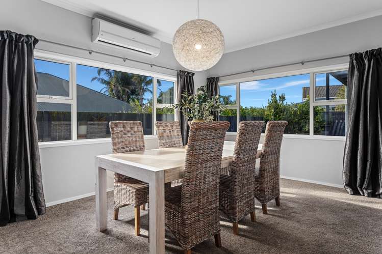 6 Omega Place Coastlands_6