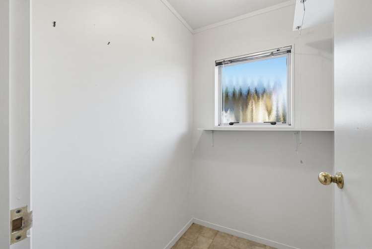 52 Bodi Place Te Atatu South_23