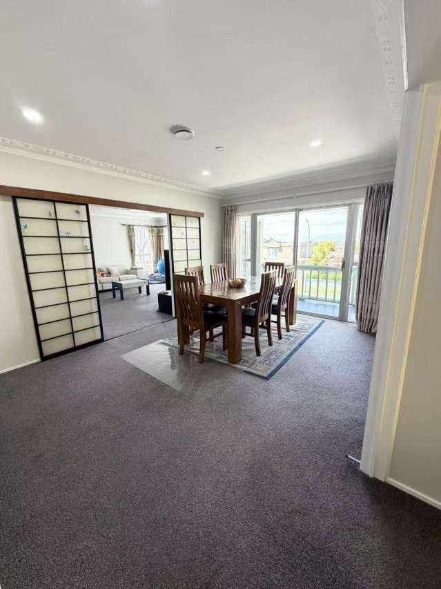 13 Luton Ave Sunnyhills_2
