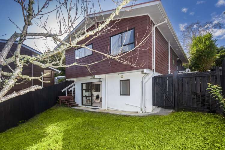 2/17 Greenvalley Rise Glenfield_11