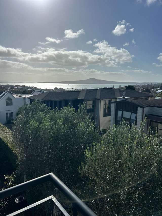 Saint Heliers, 2 bedrooms