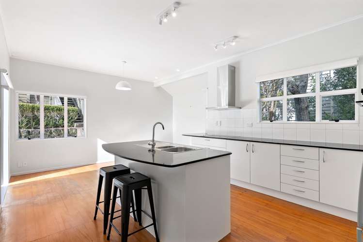 25 Apihai Street Orakei_6