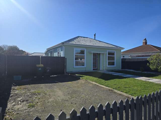 Available Now ready to move in.