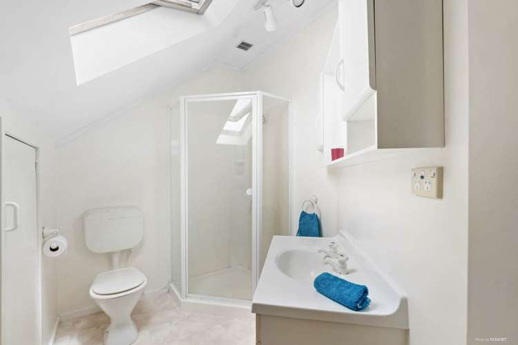 2/109 Wattle Farm Road Wattle Downs_14