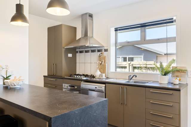 38 Vivian Street Burwood_4