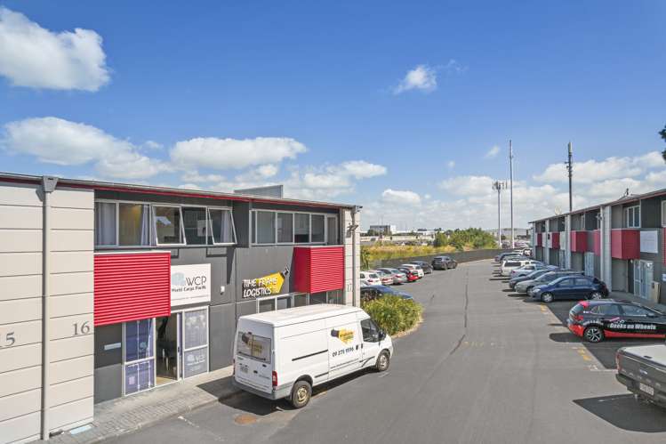 16/203 Kirkbride Road Mangere_10