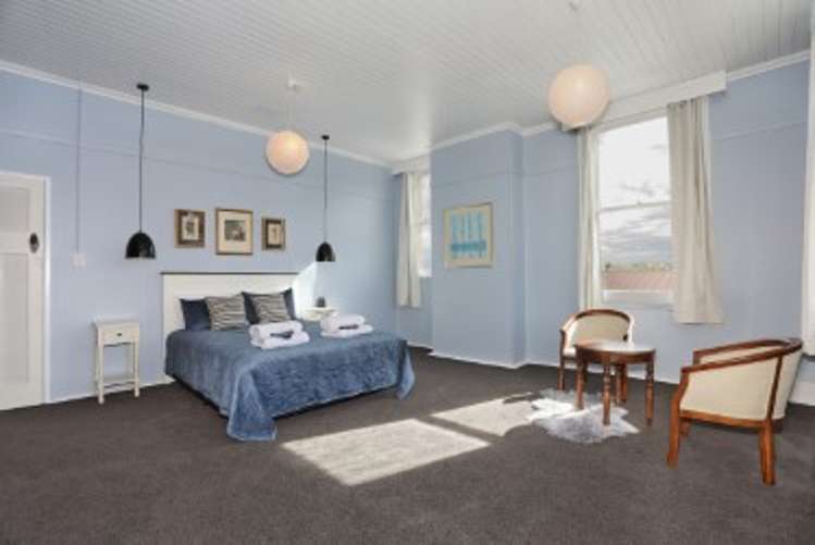 1/256 Broadway 1214_3