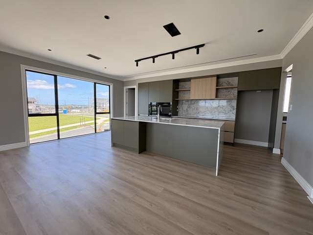 113 Skulander Crescent Millwater_2