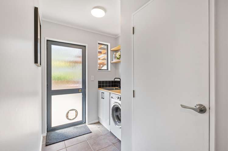 17 Boons Valley Road Waikawa_16