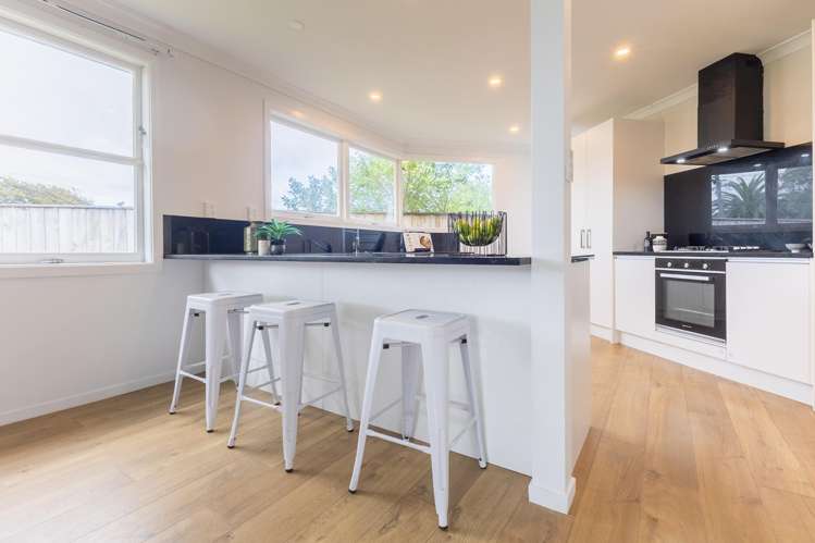 49 Gray Avenue Paraparaumu Beach_11