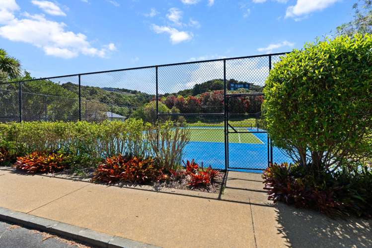 8 & 10 Edgewater Place Matapouri_5
