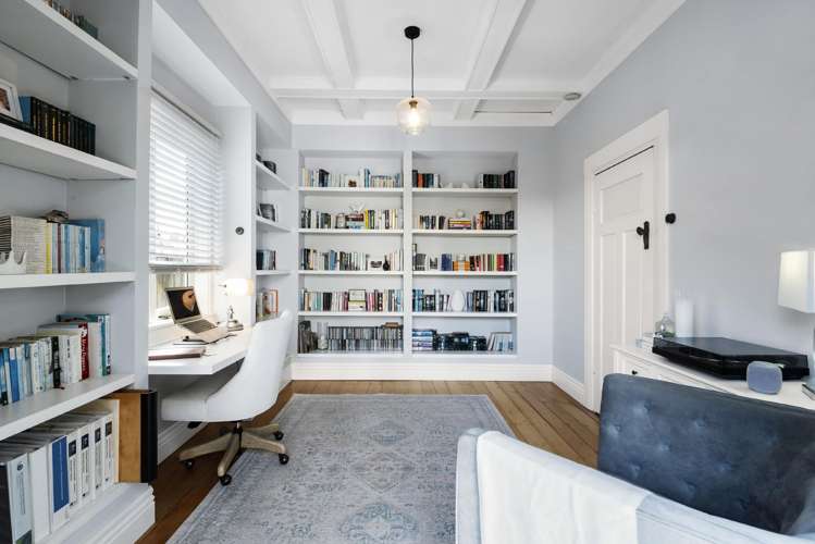 41 Lake Road Devonport_16