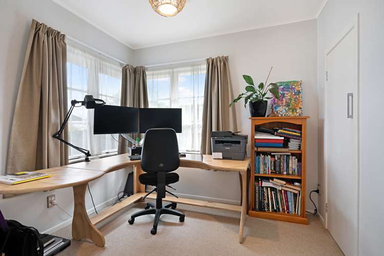 44 Smythe Road Henderson_13