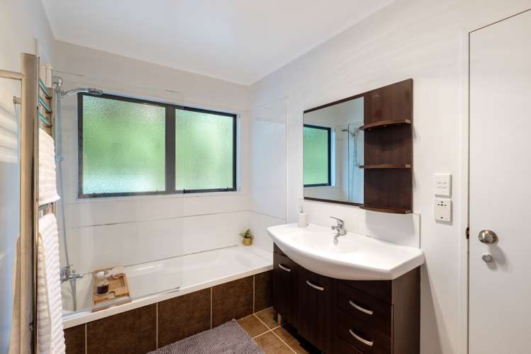 415 Welcome Bay Road Welcome Bay_10