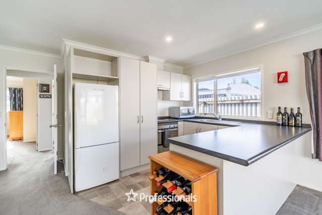 17 Woodland Mews Wainuiomata_3