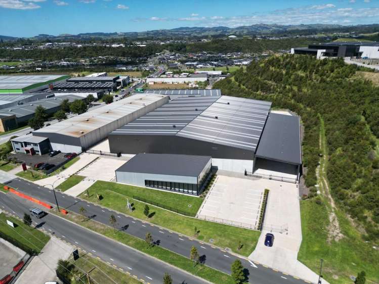 225 Taurikura Drive_0