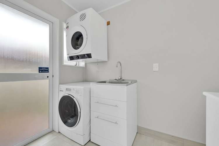 11 Ayrshire Place Somerville_22