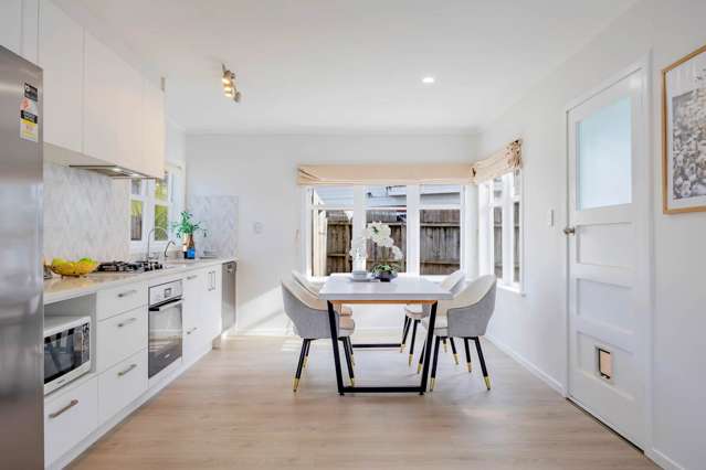 23 Korotaha Terrace Rothesay Bay_4