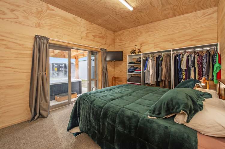 3856 South Eyre Road Oxford_15