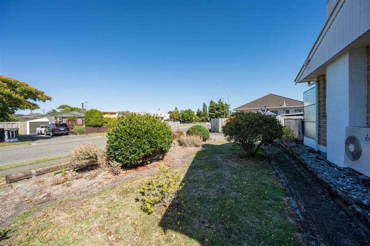 1/1 Tainui Street Stoke_13