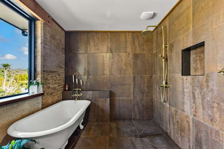 16 Pennyroyal Place Te Kamo_13