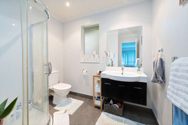 11 Bonny Crescent Massey_18