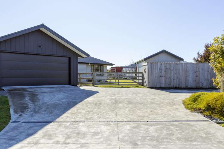 3 Karaka Place Kinloch_23