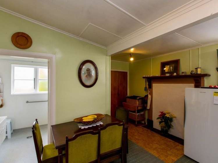 16 Robert Street Marton_13