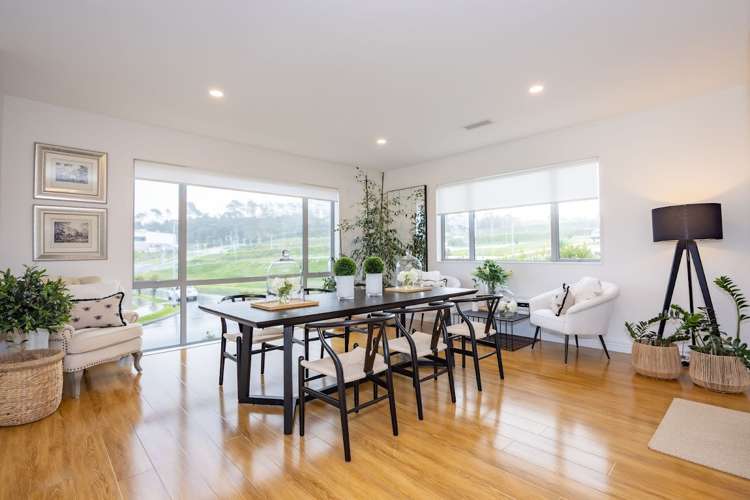 32 Celestial Crescent Orewa_7