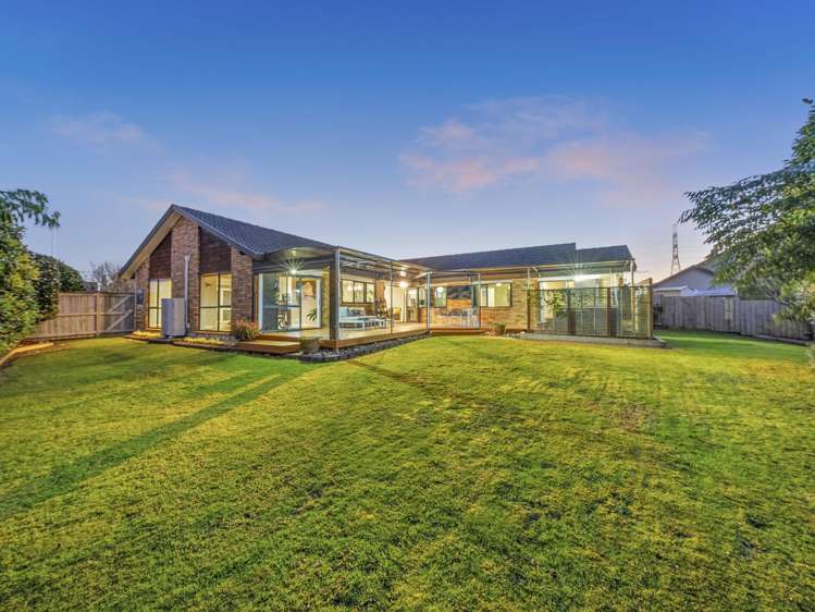 61 Rushgreen Avenue Pahurehure_15