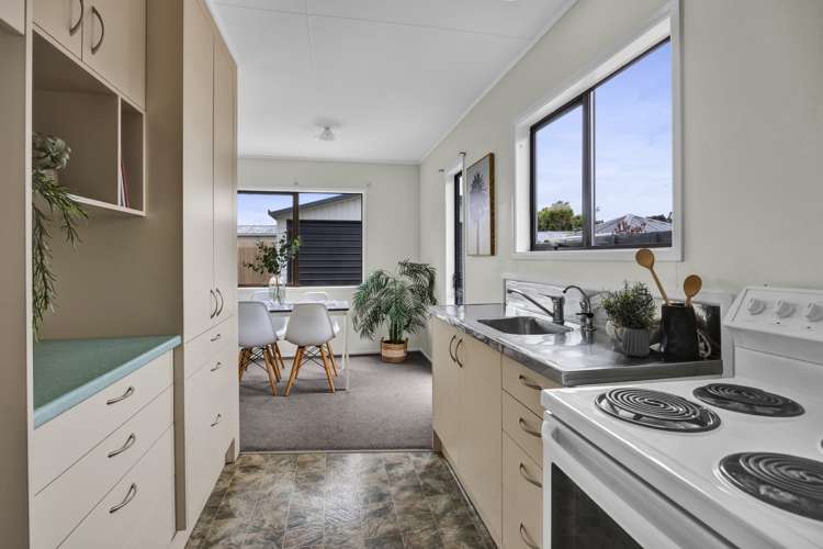 118 Riversdale Drive Merrilands_7